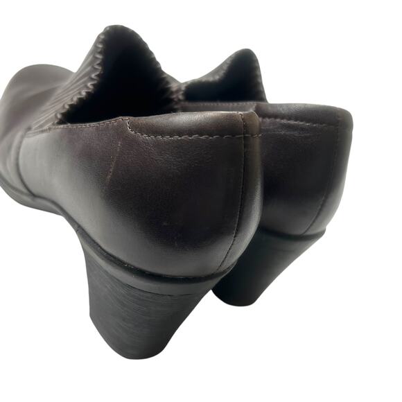 Clarks Ankle Boots Brown Leather Style 80826 Stacked Heel Shoe Bootie Womens 8W - Picture 10 of 12